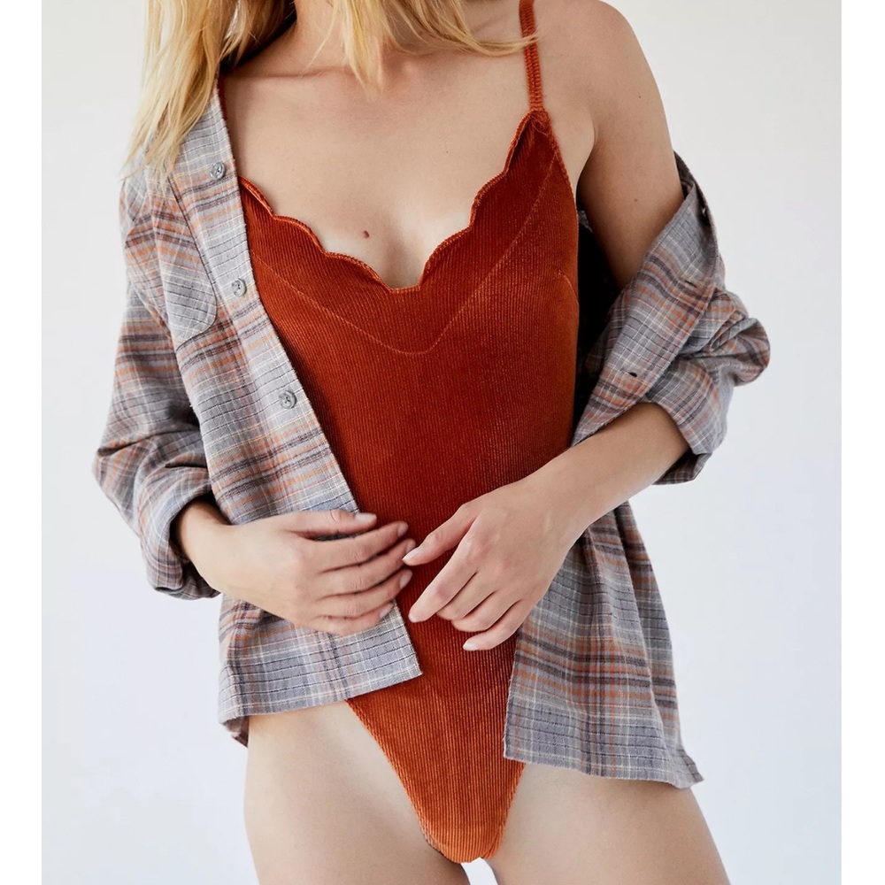 Out From Under by Urban outfitters Akoya Velvet Scallop Plunging Bodysuit